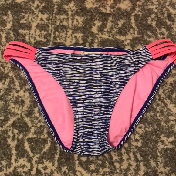 Bandeau bikini! Size Medium. Like new! - Picture 6 of 8